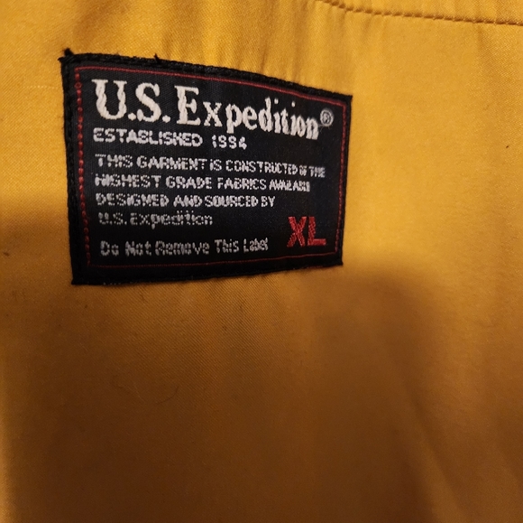 Vest - Picture 3 of 4